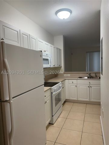 9323 SW 227th St 6-5, Cutler Bay, FL 33190