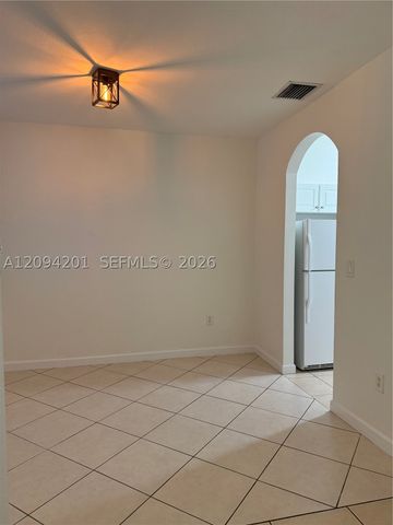 9323 SW 227th St 6-5, Cutler Bay, FL 33190