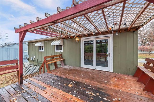 9532 Wallace Avenue, Kansas City, MO 64134