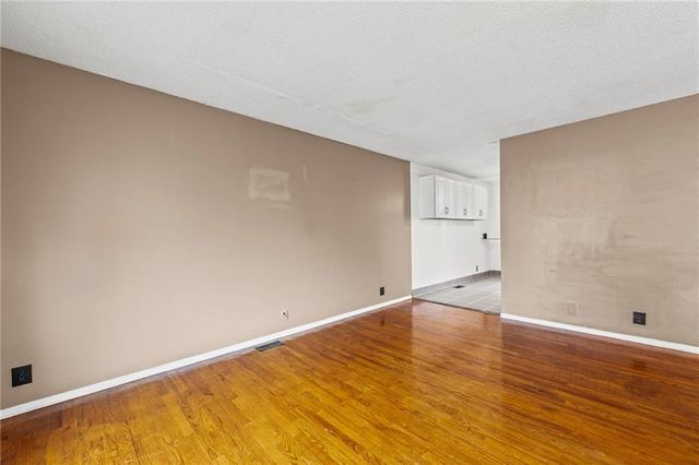 9532 Wallace Avenue, Kansas City, MO 64134