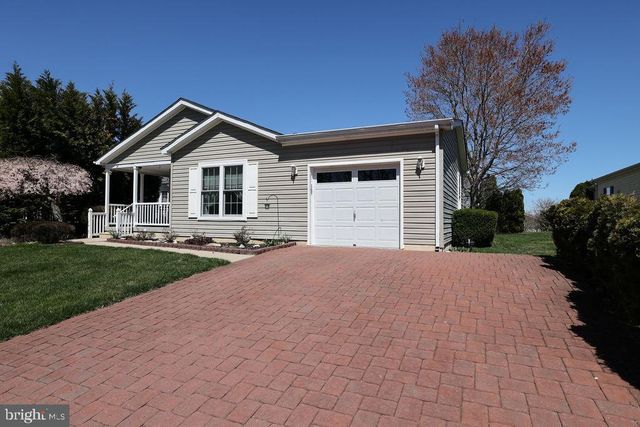 52 OAK RIDGE LN, Manahawkin, NJ 08050