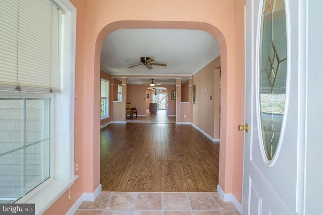 52 OAK RIDGE LN, Manahawkin, NJ 08050