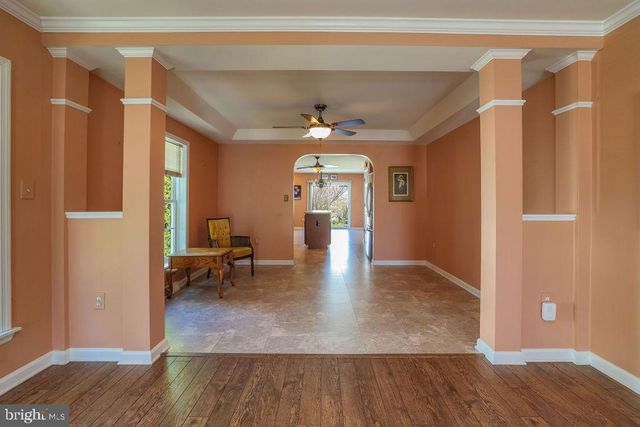 52 OAK RIDGE LN, Manahawkin, NJ 08050
