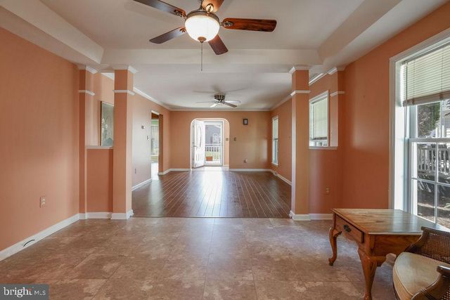 52 OAK RIDGE LN, Manahawkin, NJ 08050