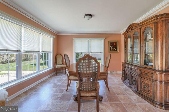 52 OAK RIDGE LN, Manahawkin, NJ 08050