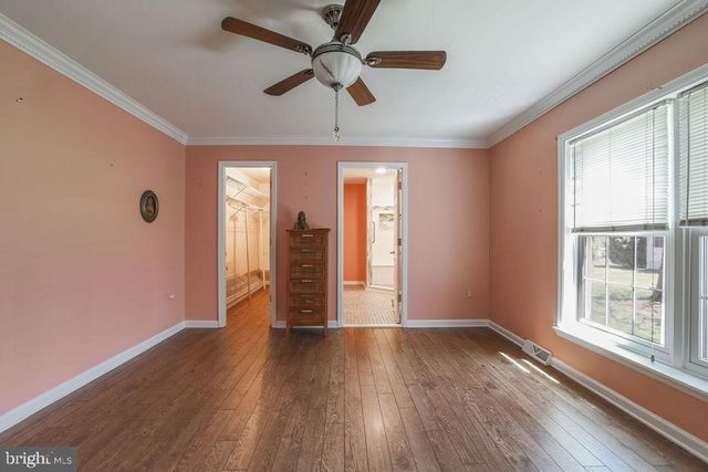 52 OAK RIDGE LN, Manahawkin, NJ 08050