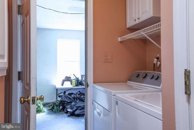 52 OAK RIDGE LN, Manahawkin, NJ 08050