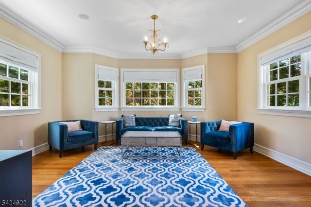 76 Pine Way, New Providence Boro, NJ 07974