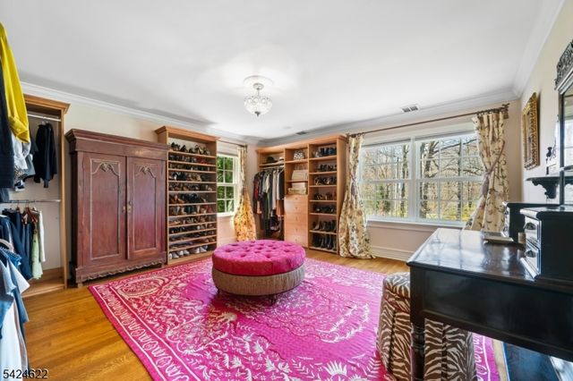 76 Pine Way, New Providence Boro, NJ 07974