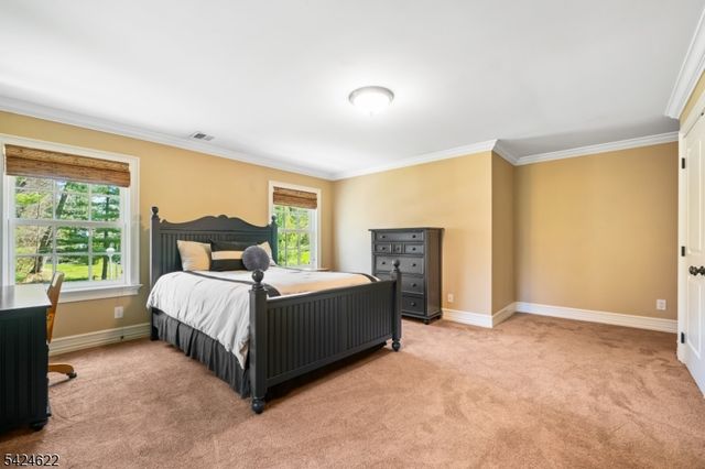 76 Pine Way, New Providence Boro, NJ 07974