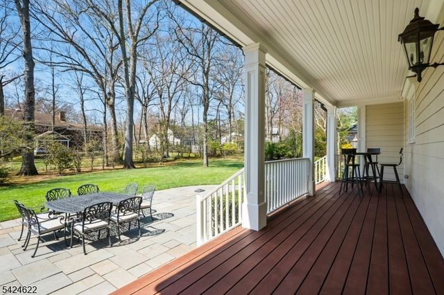 76 Pine Way, New Providence Boro, NJ 07974