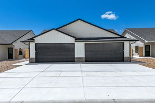 507 E Harper St, Valley Center, KS 67147