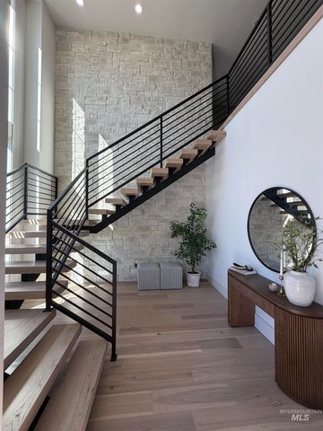 4930 W Braveheart, Eagle, ID 83616