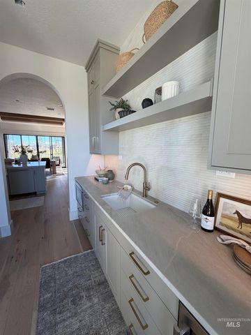 4930 W Braveheart, Eagle, ID 83616