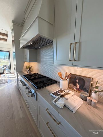 4930 W Braveheart, Eagle, ID 83616