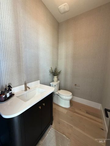 4930 W Braveheart, Eagle, ID 83616