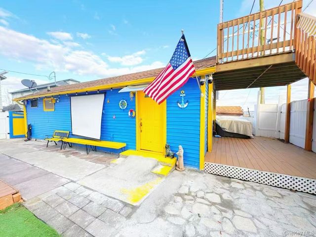 57 pennyfield cp, Bronx, NY 10465
