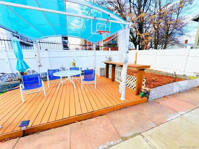 57 pennyfield cp, Bronx, NY 10465