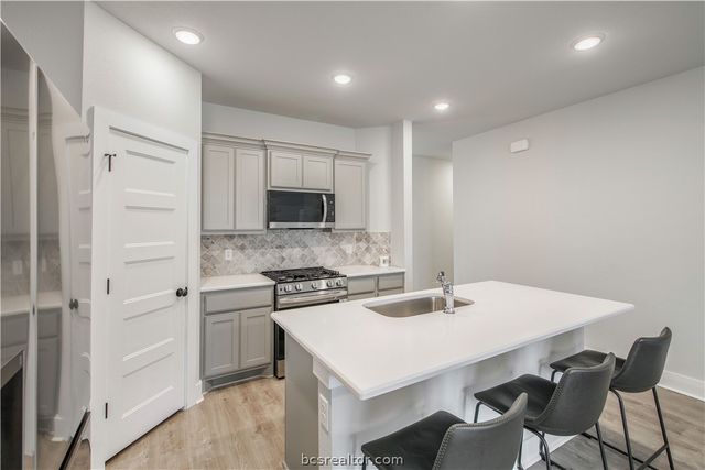 6212 Rockford Drive, College Station, TX 77845