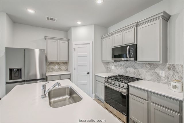 6212 Rockford Drive, College Station, TX 77845