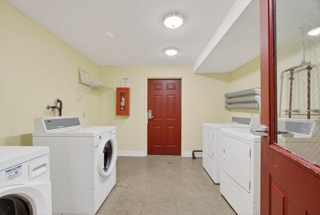 6 Knights Bridge Drive J101, Nashua, NH 03063