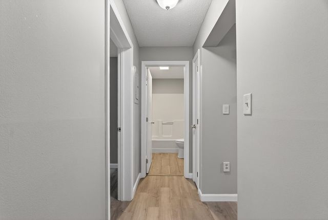 6 Knights Bridge Drive J101, Nashua, NH 03063