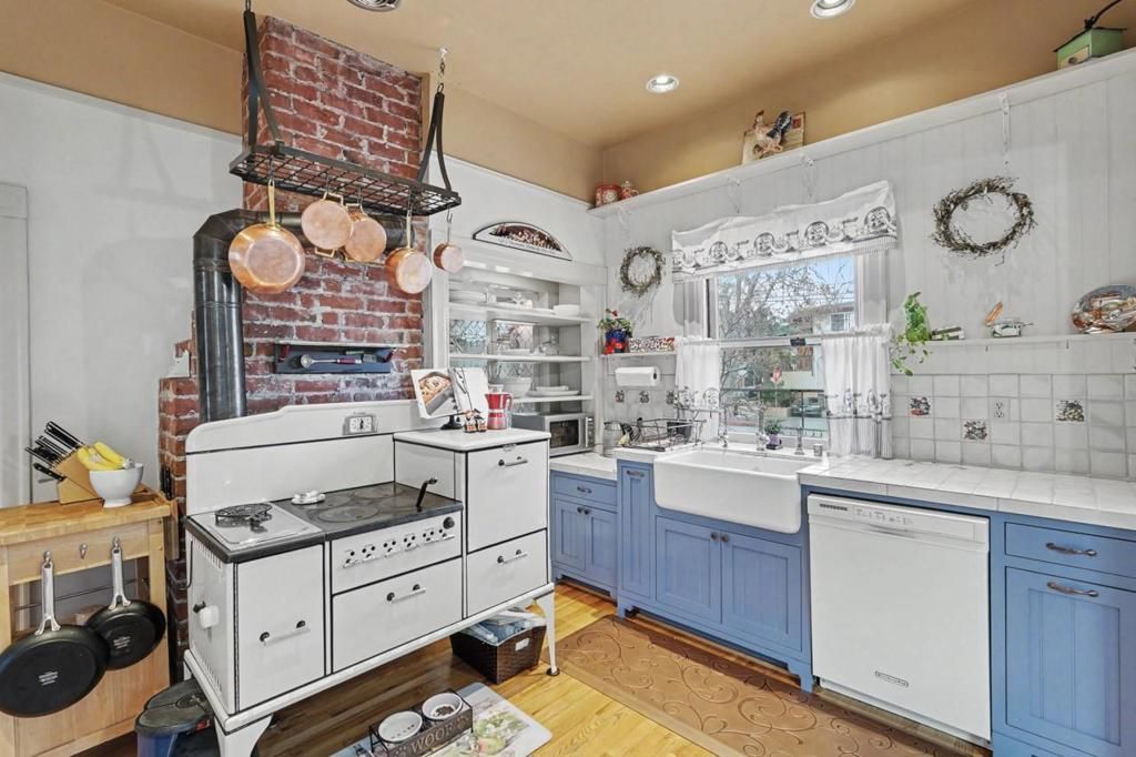 Image 20 of property listing at 396 Margaret Street, San Jose, CA 95112