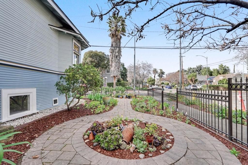 Image 50 of property listing at 396 Margaret Street, San Jose, CA 95112