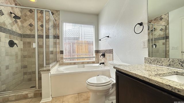 9422 Fall Pass, San Antonio, TX 78251