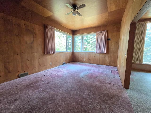 612 Silver Lake Drive, Portage, WI 53901