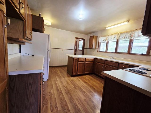 612 Silver Lake Drive, Portage, WI 53901