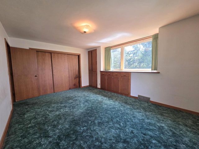 612 Silver Lake Drive, Portage, WI 53901