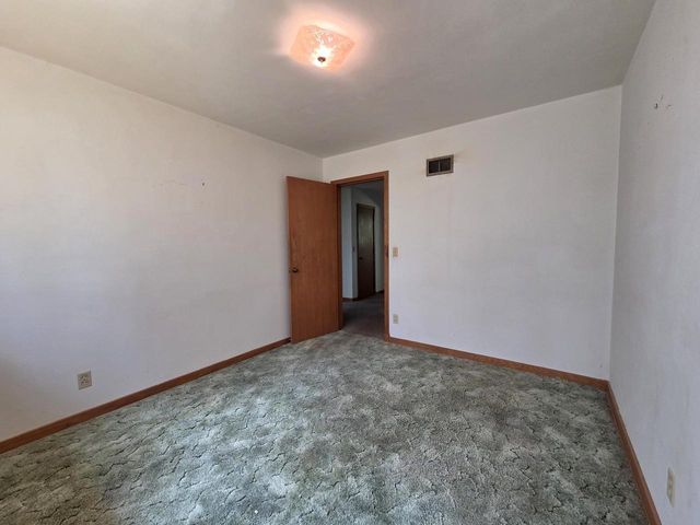 612 Silver Lake Drive, Portage, WI 53901