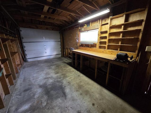 612 Silver Lake Drive, Portage, WI 53901