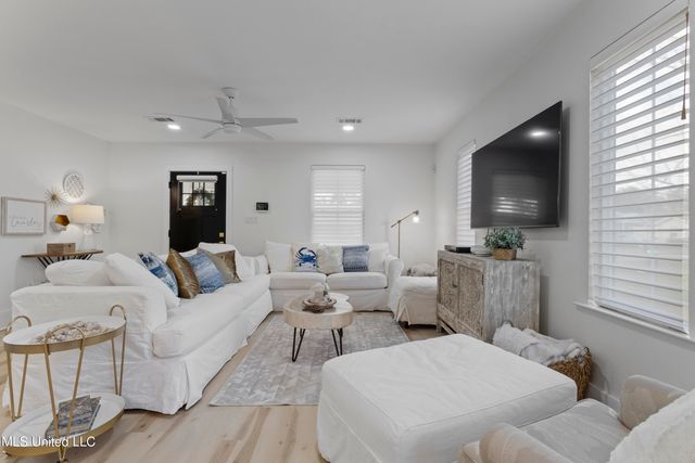 406 Russell Avenue, Ocean Springs, MS 39564