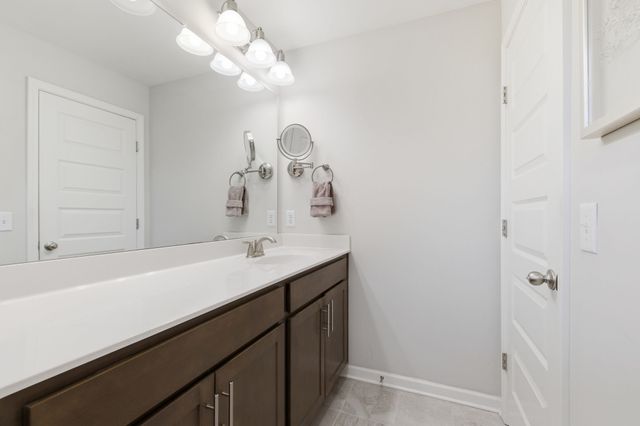 100 Lavender Rd, Hermitage, TN 37076