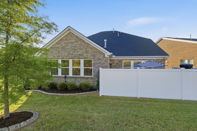 100 Lavender Rd, Hermitage, TN 37076