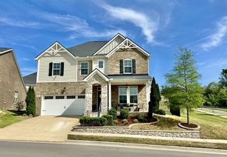 100 Lavender Rd, Hermitage, TN 37076