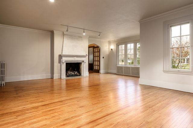 2326 CLINTON Place, Rockford, IL 61103