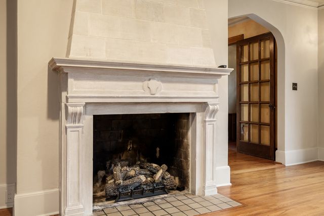 2326 CLINTON Place, Rockford, IL 61103