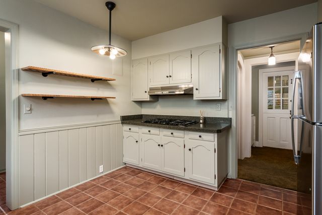 2326 CLINTON Place, Rockford, IL 61103