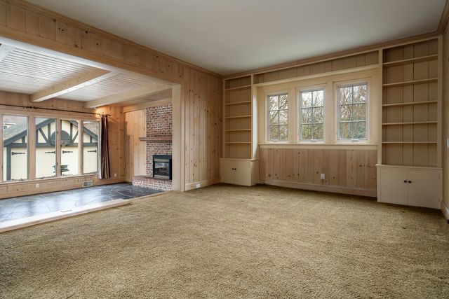 2326 CLINTON Place, Rockford, IL 61103