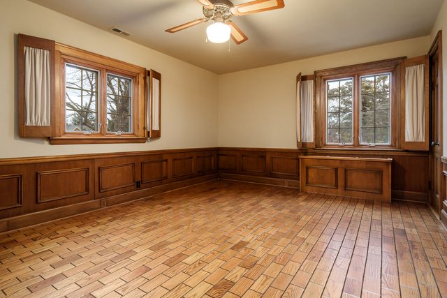 2326 CLINTON Place, Rockford, IL 61103