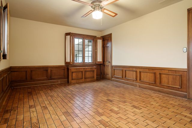 2326 CLINTON Place, Rockford, IL 61103