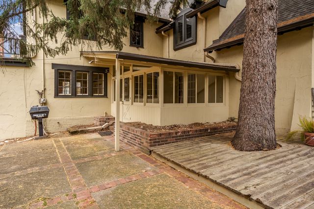 2326 CLINTON Place, Rockford, IL 61103