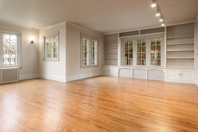 2326 CLINTON Place, Rockford, IL 61103