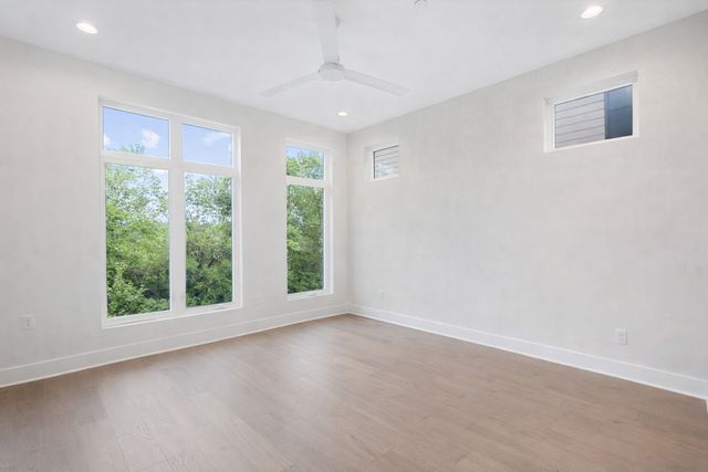 6112 Hill Circle Dr, Nashville, TN 37209