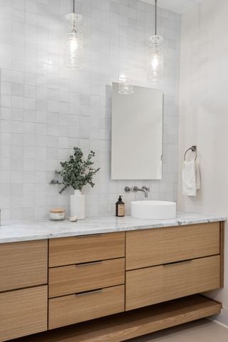 6112 Hill Circle Dr, Nashville, TN 37209