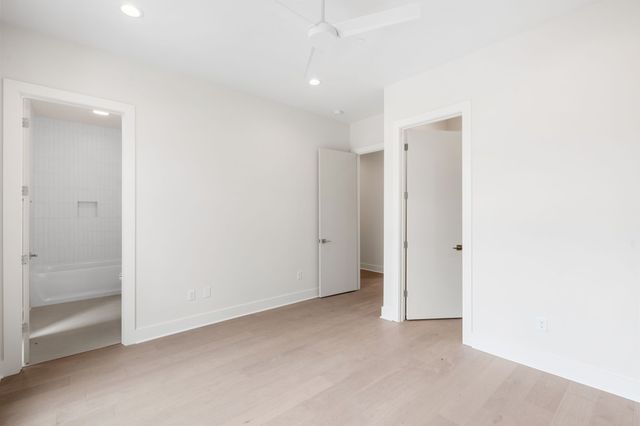 6112 Hill Circle Dr, Nashville, TN 37209