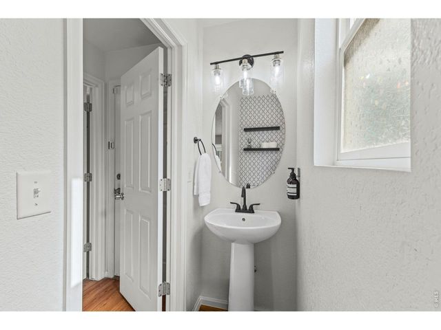 18132 E Linvale Dr, Aurora, CO 80013